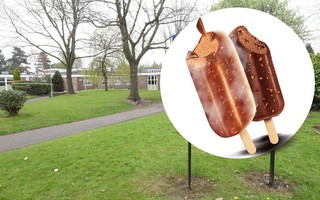 Chỉ vì cây kem thưởng cho học sinh mà phụ huynh và nhà trường tranh cãi nảy lửa