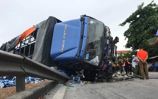 Danh tính các nạn nhân tử vong do ô tô tải lật, đè trúng khi đang đứng chờ sang đường ở Hải Dương