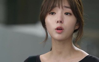Tréo ngoe đang trong tháng ở cữ bị nhà chồng chê lười không chịu làm việc, trước khi xách đồ đi vợ đáp trả mấy câu khiến chồng tím mặt