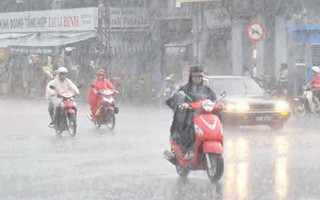 Bão số 2 đổ bộ vào đất liền đã suy yếu thành áp thấp, Hà Nội và nhiều tỉnh thành mưa giông dữ dội 