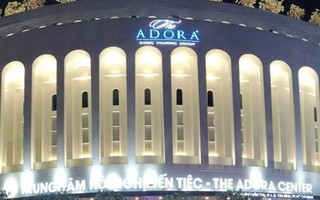 Gia đình chủ tiệc cưới ở The Adora có khách bị ngộ độc: "Họ đưa 500.000 đồng như ban phát cho chúng tôi"