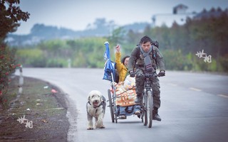 Xe lăn, xe đạp và 1 chú chó: Hành trình trái tim của cặp đôi gây sốt MXH vì những lý do đặc biệt từ 2 con người phi thường
