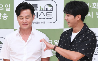 Lee Seung Gi bị diễn viên có gia thế khủng nhất Hàn Quốc "bơ đẹp" 