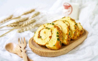 Hóa ra làm bánh bông lan chà bông dễ thế, tôi mà biết trước đã đỡ tốn bao tiền đi mua!