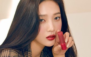4 cây son được sao Hàn lăng xê: cả 4 đều đẹp ngất ngây nhưng cây xinh xắn "sương sương" nhất lại do một mỹ nam quảng cáo