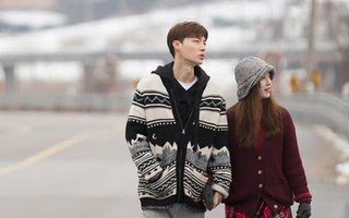 Trước khi tin tức ly hôn được công bố, Ahn Jae Hyun từng khiến cả Châu Á điên đảo vì hình tượng “phi công trẻ” cuồng vợ
