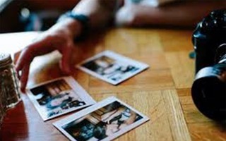 Công an bắt quả tang người đàn ông U70 tống tiền người tình kém 22 tuổi bằng clip “ân ái” ở nhà nghỉ