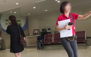 Mặc đồ bộ vội vã ôm con vào bệnh viện lúc 3h sáng, người mẹ bức xúc khi bị một cô gái cười cợt rồi chụp ảnh lén