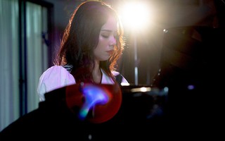 Vừa lấn sân ca hát, "Thánh nữ cover" Hương Ly đã kể chuyện yêu đương tan vỡ 