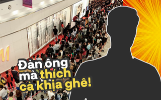 Thấy dòng người xếp hàng nhận quà miễn phí của thương hiệu lớn, 2 anh chàng xem thường vì "đây là cách kiếm tiền của những người siêu sang mà không giàu nổi"