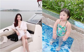 Cuối tuần của các hot mom: Vợ cũ Việt Anh ngày càng đẹp sắc sảo, đi du lịch Ngọc Mon cũng không quên "dìm hàng" nhóc Cá 
