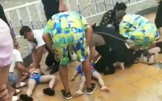 Rò rỉ điện trong hồ bơi ở công viên giải trí khiến 4 người gặp nạn, trong đó có 1 bé trai tử vong