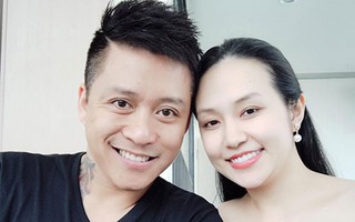 Bà xã Tuấn Hưng vừa sinh con trai thứ ba, bạn bè của nam ca sĩ tiết lộ khoảnh khắc cả gia đình đón thành viên mới