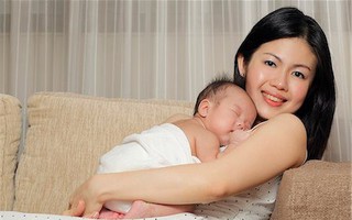 Người xưa nói ôm nhiều con sẽ bện hơi mẹ là sai rồi, khoa học chứng minh bố mẹ càng ôm con nhiều trẻ sẽ càng thông minh 