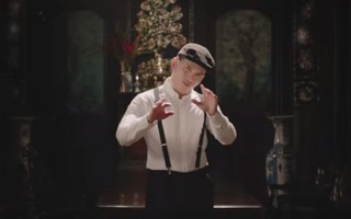 Ngỡ ngàng với MV hoài cổ, kể chuyện tình yêu không môn đăng hộ đối của Quốc Thiên
