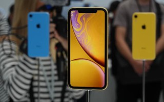 Giá iPhone chính hãng tăng gấp đôi tại Việt Nam sau 6 năm