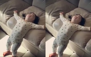 Những hình ảnh khó đỡ của con khi đi học chỉ có phụ huynh mới thấu hiểu: "Mẹ mang mùa hè về đây đi"