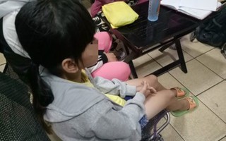 Mẹ của bé gái 10 tuổi nghi bị hiếp dâm tập thể: "Nó dẫn con tôi qua nhà trọ cùng với 3 đứa khác rồi thay phiên nhau làm bậy"