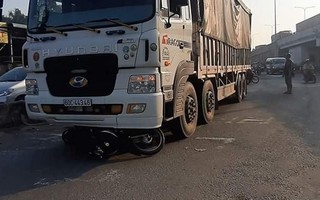 Tai nạn tại ngã tư “tử thần”, đôi nam nữ bị cán tử vong