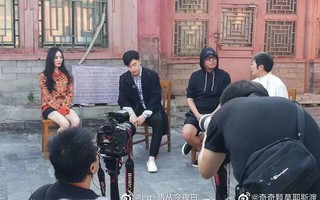 Sau lùm xùm tình cảm, Đặng Luân - Dương Mịch cố tình né tránh nhau trong hậu trường gameshow?