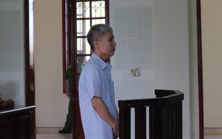 Ghen tuông, người đàn ông gắn định vị theo dõi rồi giết chết tình nhân của vợ trên ô tô