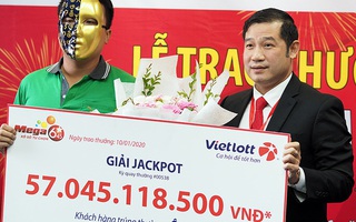 Giữ bí mật với cả gia đình khi trúng Vietlott 57 tỷ, tài xế Grabbike vẫn tiếp tục chạy xe ôm ngày đêm