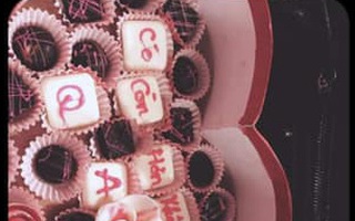 Tặng quà Valentine cho cô gái chỉ quen qua Facebook, sau 3 tháng nói chuyện, anh chàng bất ngờ phát hiện sự thật quá bẽ bàng