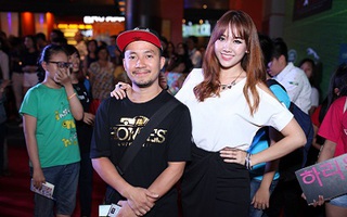 Hari Won tươi tắn, "bỏ rơi" bạn trai Tiến Đạt tại sự kiện