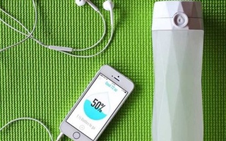 Bình nước thông minh của cô gái người Việt gây sốt tại Mỹ