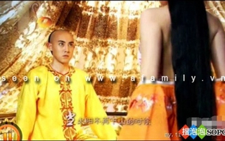 "Tân Hoàn Châu Cách Cách" có thêm cảnh nóng gây phản cảm 