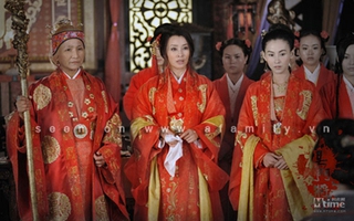"Dương Môn Nữ Tướng" tung loạt ảnh hạnh phúc và đau thương đầy ấn tượng 