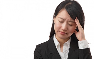 Phát điên vì đồng nghiệp củ chuối