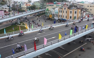 Những niềm vui ngày thông cầu vượt hình chữ Y 
