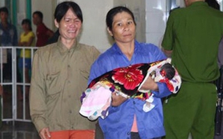 Ba trẻ sơ sinh tử vong tại Quảng Trị sau tiêm vắcxin: Do tiêm nhầm thuốc gây co bóp tử cung