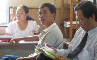 Cắt nhầm 2 quả thận: Bệnh viện quyết không bồi thường
