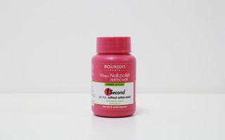 Bourjois Magic Nail Polish Remover làm sạch sơn móng tay hiệu quả 