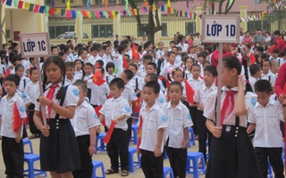"Heo vàng" chạy đua vào lớp 1: Phụ huynh như "ngồi trên đống lửa"