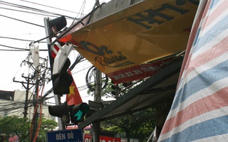Bình gas nổ như bom, đánh sập quán bia hơi, 3 người nhập viện
