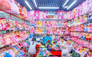 Ở "thành phố hàng hóa" rực rỡ sắc màu, sầm uất nhất thế giới
