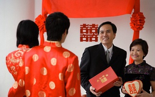 Sốc vì "rơi" nhầm vào nhà chồng thời "trung cổ" 