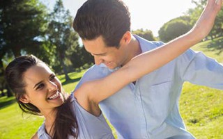 8 dấu hiệu chứng tỏ anh ấy yêu say đắm bạn