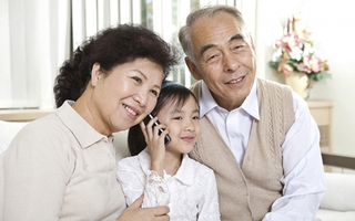 Mẹ sốc vì ông bà dạy cháu… chửi bậy