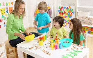 Khi con làm sai, hãy xử lý thông minh như cô giáo Mỹ