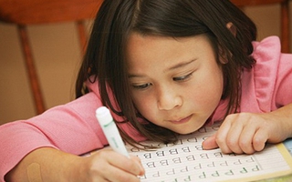 9 mẹo nhỏ giúp con viết chữ đẹp