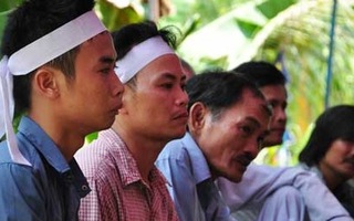 Vụ chém người yêu cũ: "Con tôi có lỗi gì sao nó ác vậy?"