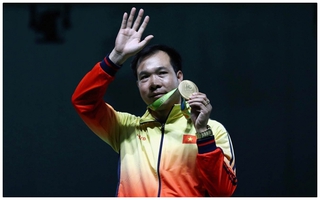 Nhà vô địch Olympic Hoàng Xuân Vinh: Hai lần mất mẹ và viên đạn lập nên lịch sử