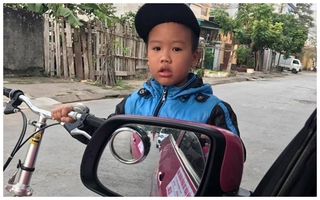 Lời xin lỗi của cậu bé trót đâm vào xe taxi khiến tài xế cảm động