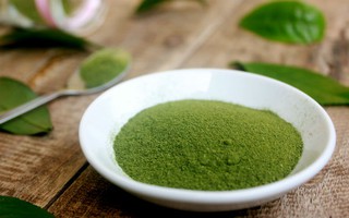 Tự làm bột trà xanh tại nhà cực nhanh 