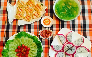 Gợi ý thực đơn cả tuần ngon lành đủ chất từ mẹ Tôm