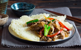 Mì xào giòn ngon miễn chê cho bữa sáng